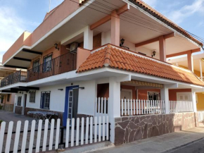Гостиница House Mare Nostrum  Монкофар